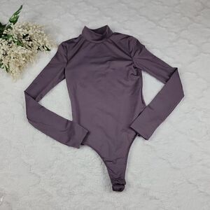 ‎SWS CONTOUR High Neck Long Sleeve Bodysuit [SIZE SMALL]
